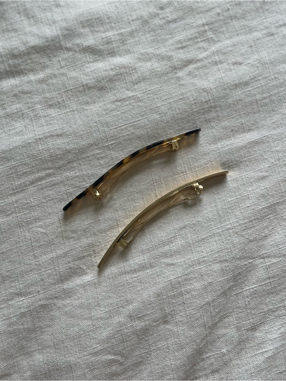 Tortoiseshell and Gold Hair Clip Set - Large / Oversized - Picture 2 of 5
